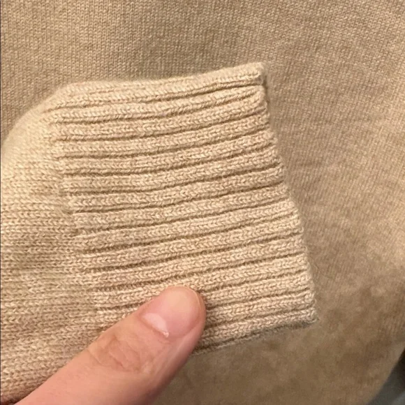 Aritzia wool cashmere blend tan sweater Babaton - Picture 6 of 11
